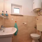 Apartment Pia *
