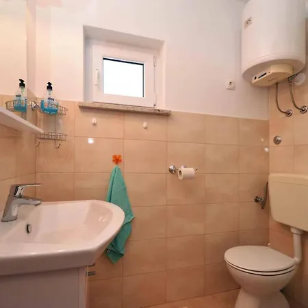 Apartment Pia *